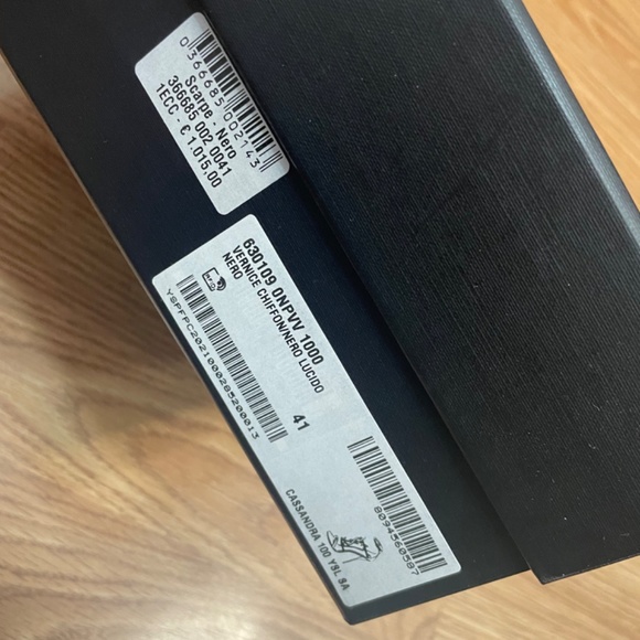 COPY - YSL Yves Saint Laurent Heels - Picture 3 of 10